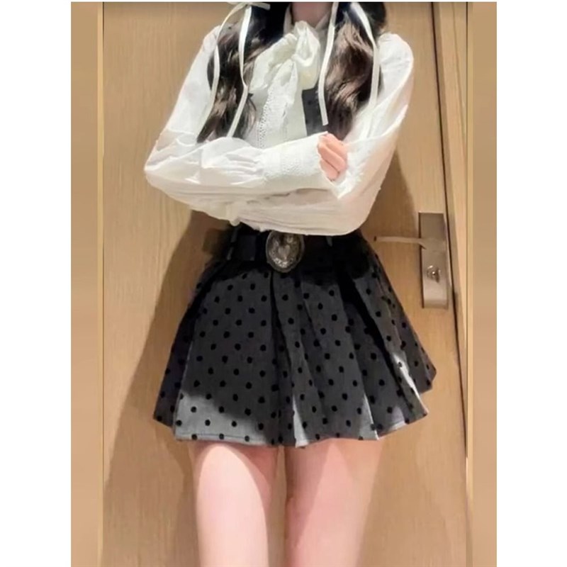 学院风氛围感穿搭一整套装春秋白衬衫波点百褶吊带裙两件套小个子