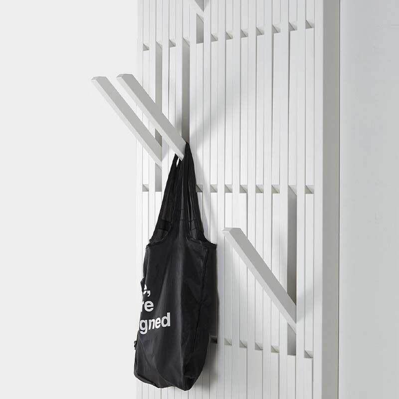 实木白蜡木钢琴键挂衣架墙上挂衣板壁挂白色入户衣帽架玄关挂衣区