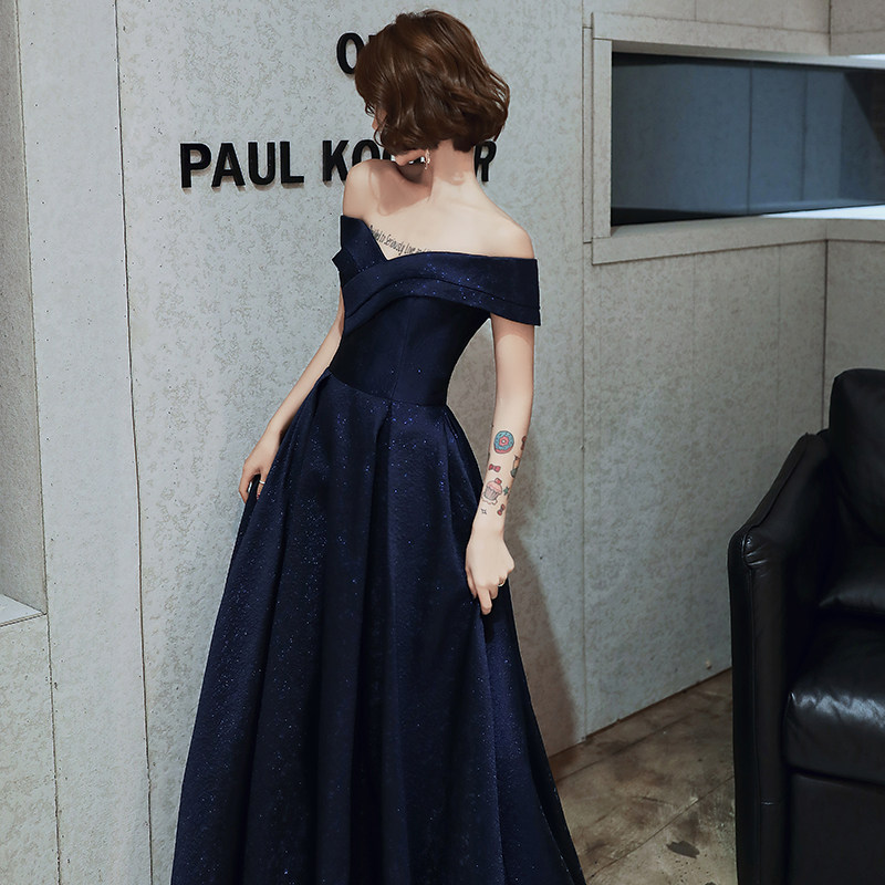 年会晚礼服女2021新款宴会气质女王礼服裙高级质感主持人简单大气