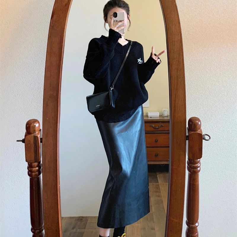 法式高腰光泽直筒半身裙女秋冬新款高级感显瘦pu中长款后开叉皮裙,女装/女士精品,大码套装,淘宝优惠券,粉丝福利购,淘宝优惠卷