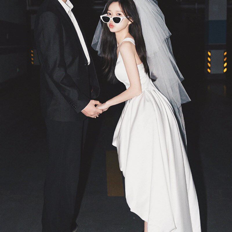 法式吊带小个子前短后长白色轻婚纱新娘订婚旅拍出门纱领证礼服裙