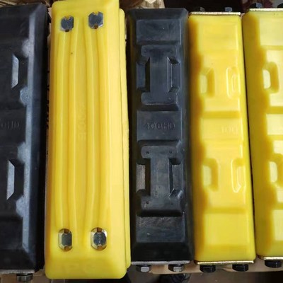 挖掘机230宽至600宽橡胶和牛筋块螺丝卡扣微挖履带板链板牛津胶块