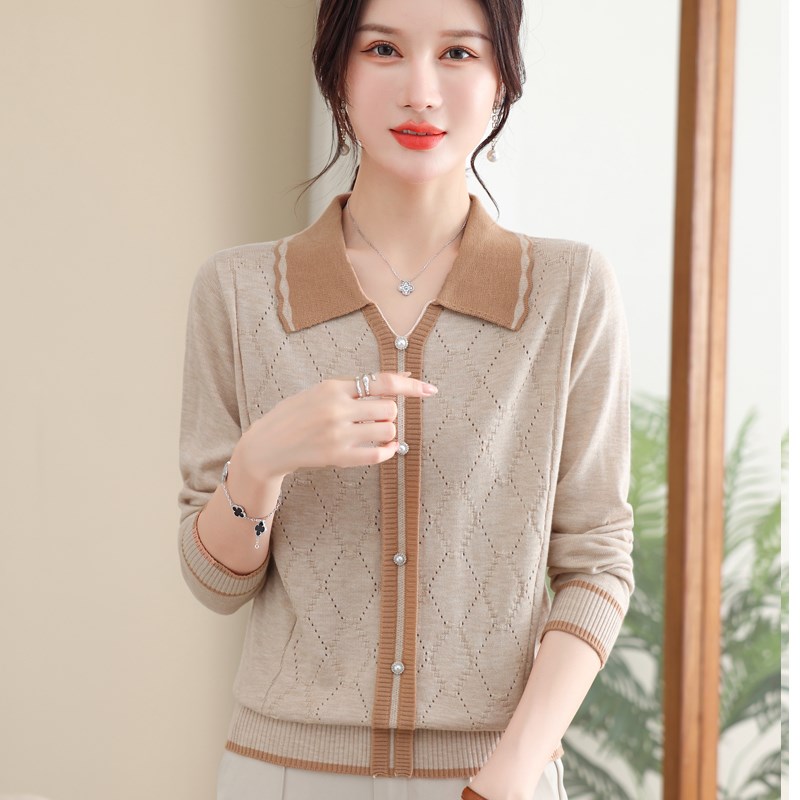 妈妈秋装新款翻领毛衣洋气中老年女春秋上衣外穿宽松Z针织打底衫