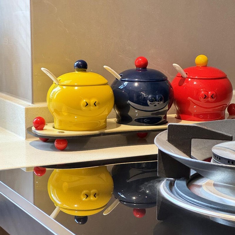 【厨房好物】可爱陶瓷调味罐收纳盒辣椒罐盐罐带勺家用味精调料盒