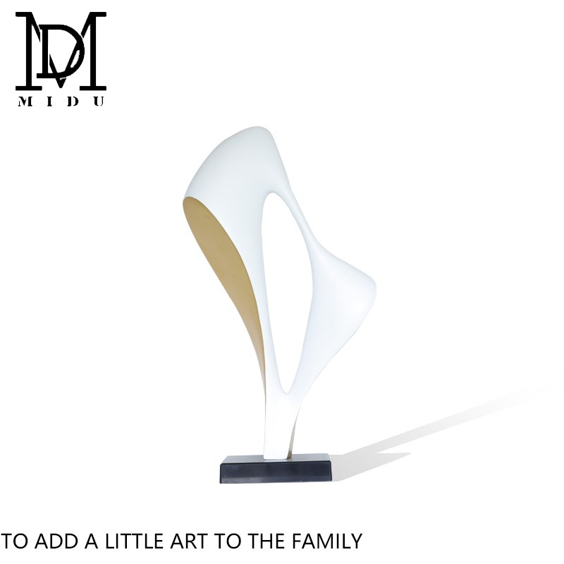 现代轻奢创意抽象雕塑摆件客厅玄关会所电视柜玻璃钢艺术软装饰品