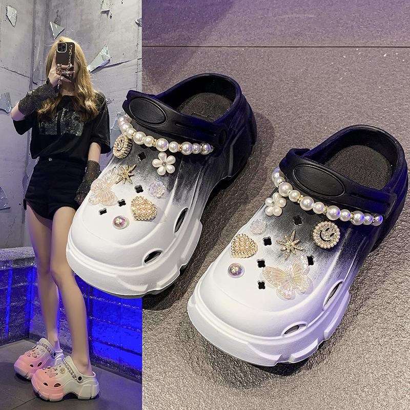 渐变色厚底洞洞鞋女外穿2024夏季新款水钻凉拖T鞋包头半拖鞋沙滩