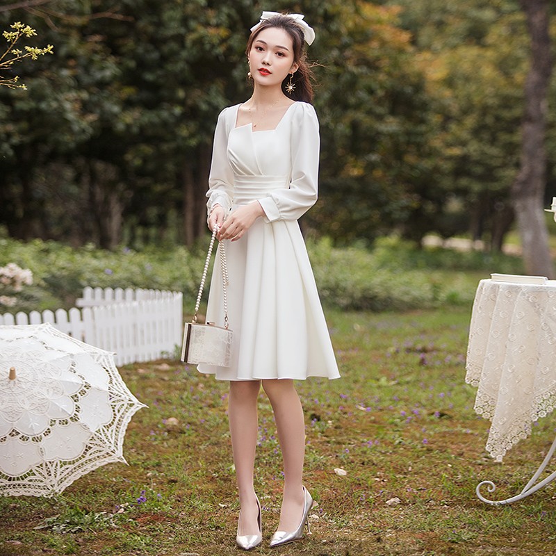 领证小白裙平时可穿登记法式秋冬个子缎面短款长袖订婚礼服连衣裙