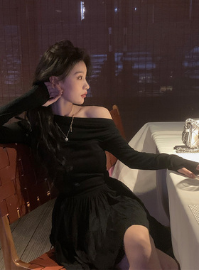 are U shop黑色斜肩连衣裙女春装2023年新款修身设计师款小众裙子
