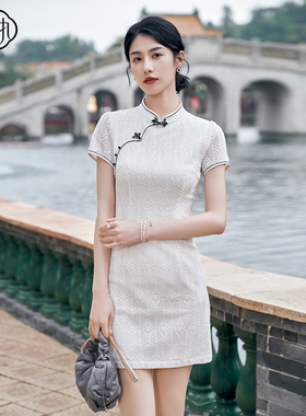 固执2025夏季新款中式立领蕾丝短袖短款旗袍连衣裙10842QP09148
