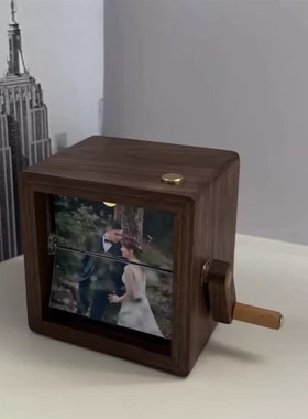机械手摇动态相册高级感黑胡桃木手工艺品电脑桌摆件定制创意礼物
