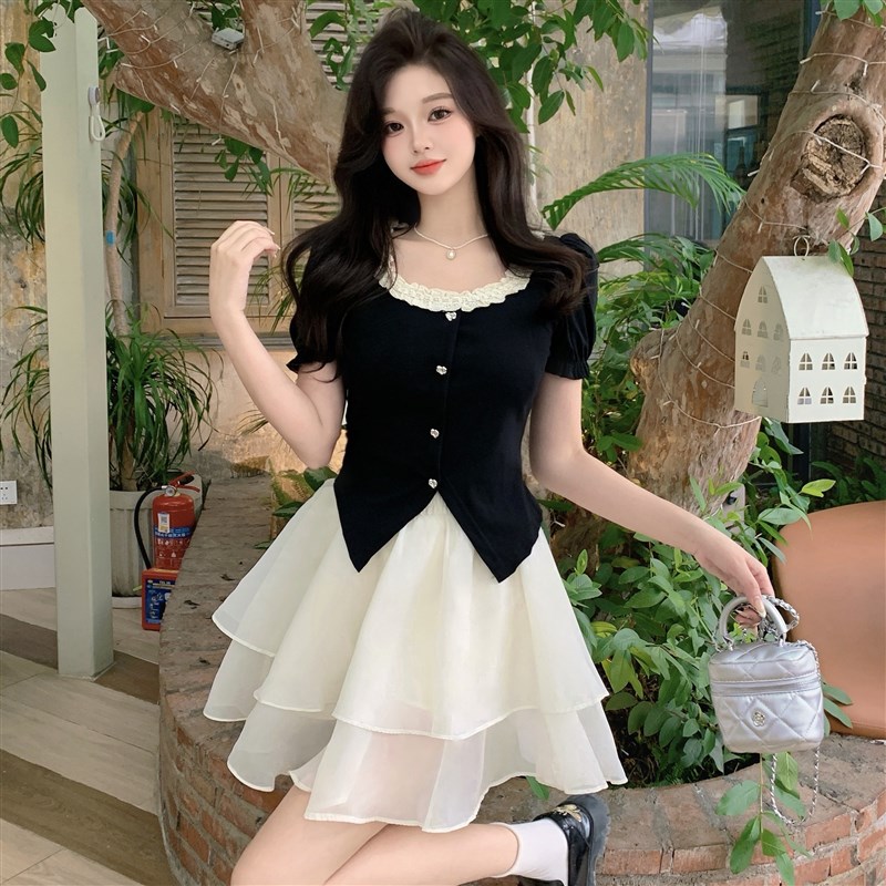 大码胖mm法式黑色n赫本风方领短袖T恤女夏季高腰显瘦半身裙两件套