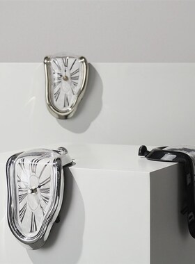 现代轻奢融d化时钟创意摆件样板房间居家客厅卧室桌面软装饰