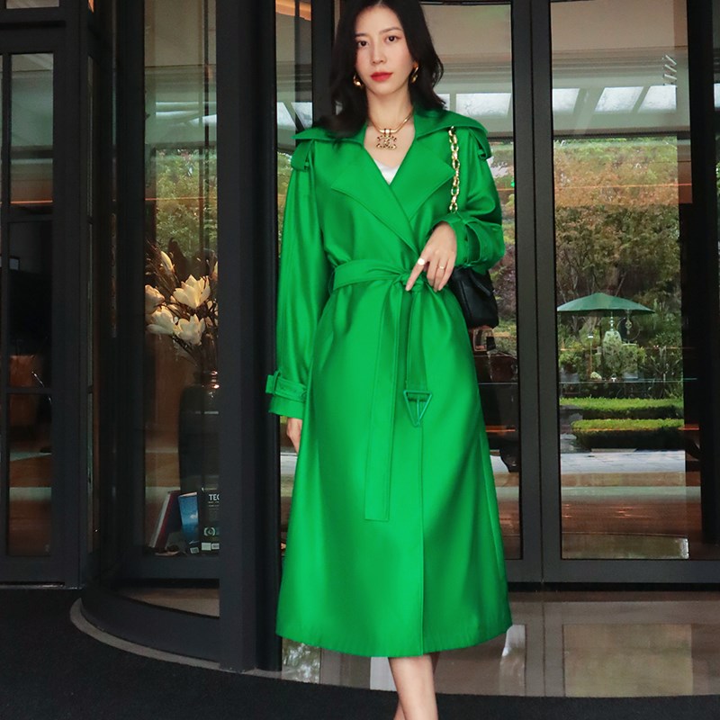 设计感气质翻领经典轻奢英伦风垂感宽松显瘦绿色长款廓形风衣外套