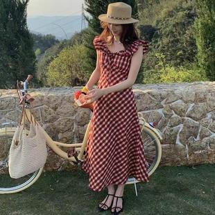 法式无袖红格子连衣裙女夏新款独特漂亮系腰带裙子气质长裙吊带