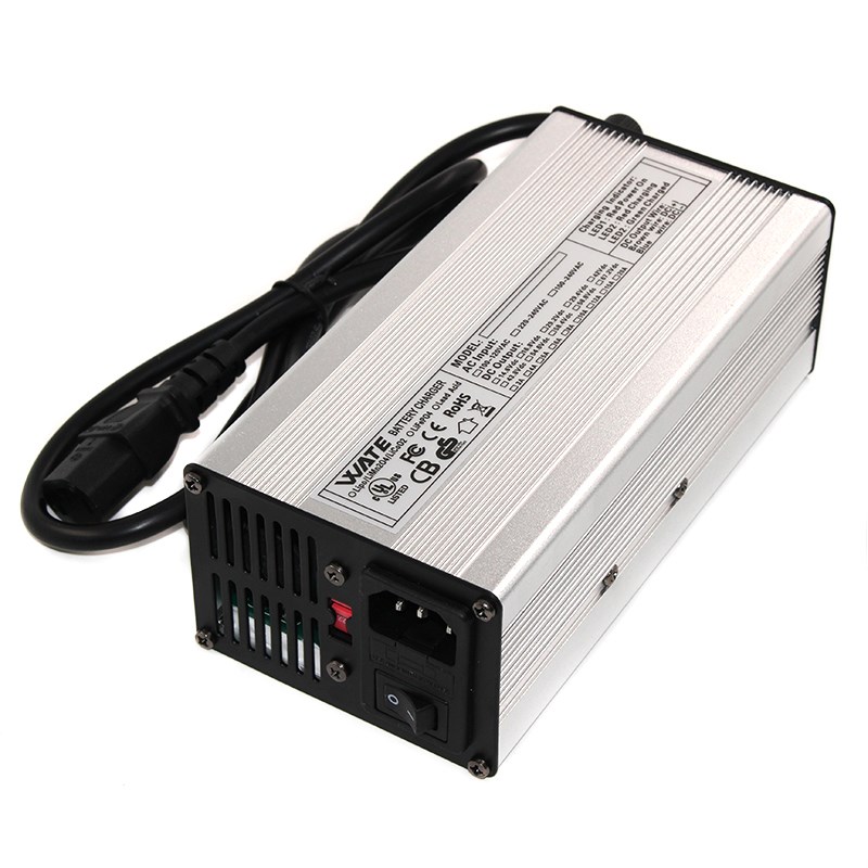 21V6A 7A 8A充电器 5S聚合物 18.5V锂离子电池适用 铝壳自动转灯