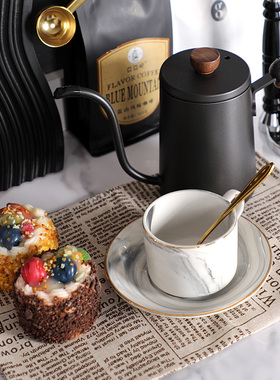 咖啡主题样板间厨房组合网红橱柜装饰品摆件汤锅砧板花艺软装道具