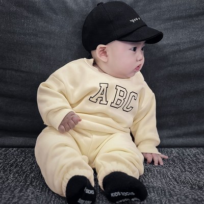 婴儿衣服秋冬新款男女宝宝加绒加厚分体卫衣婴幼儿衣服秋冬款套装