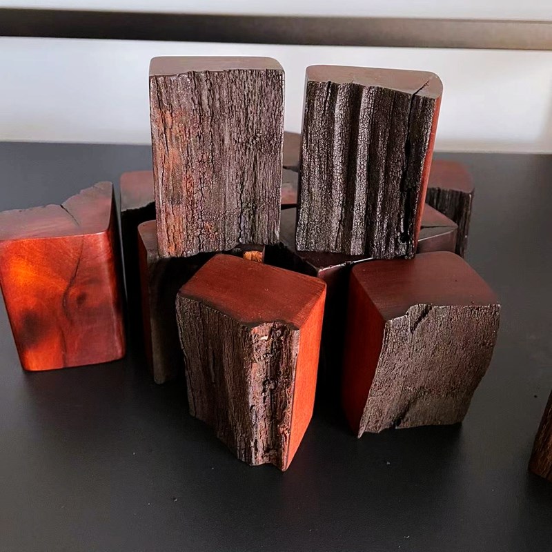 雷击枣木手把件 雷劈枣木雕刻料挂件把玩木雕 千年雷击木雷焦黑炭