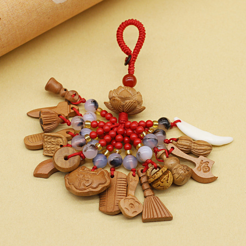 夜路神器桃木红绳挂件保平安辟护随身剑天然玛瑙转运珠男女钥匙扣