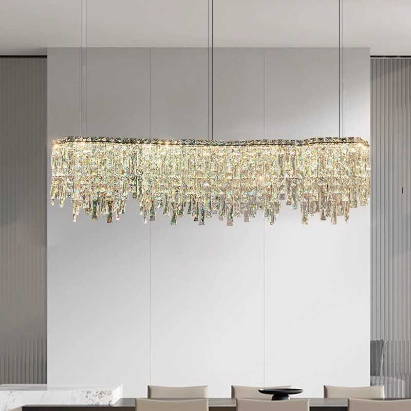 轻奢餐厅吊灯饭厅吧台高级感客厅卧室灯设计师新款长条大气水晶灯
