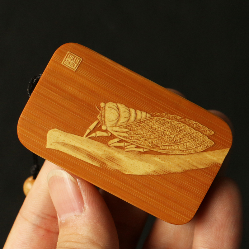 几十年高密度老玉竹超厚留青雕刻手牌戚挺飞本工雕刻手把件把玩竹