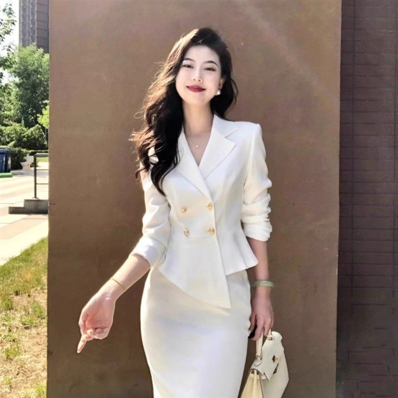 秋季白色西装套装裙高级感职业正装气质女神范长袖半身裙两件套女