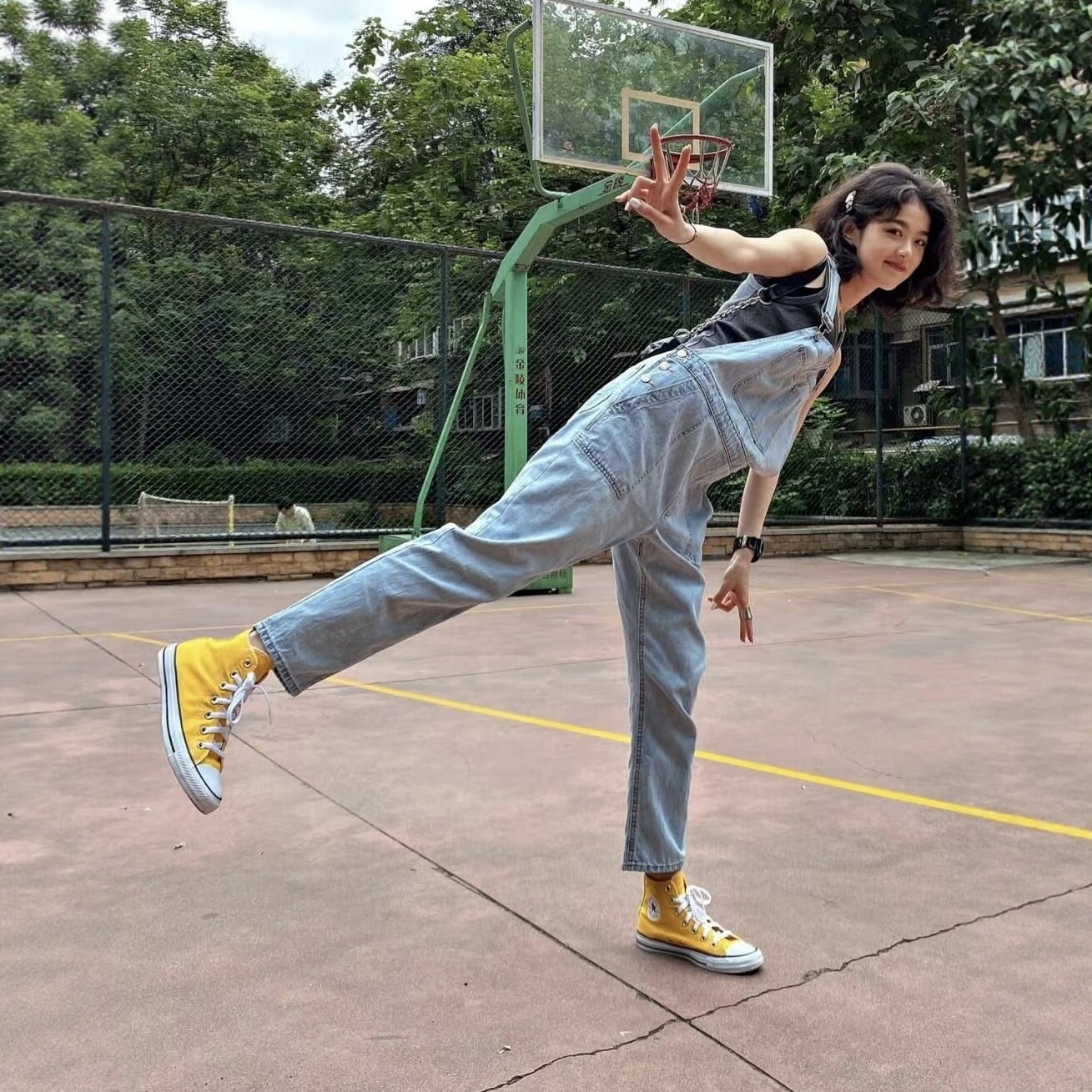亮黄2026原创经典板鞋女生高帮帆布鞋夏天透气休闲布鞋青春百搭
