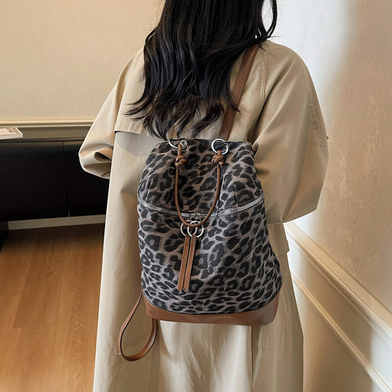 小众设计大容量豹纹包包女甜酷风2025新款通勤背包高级感双肩包
