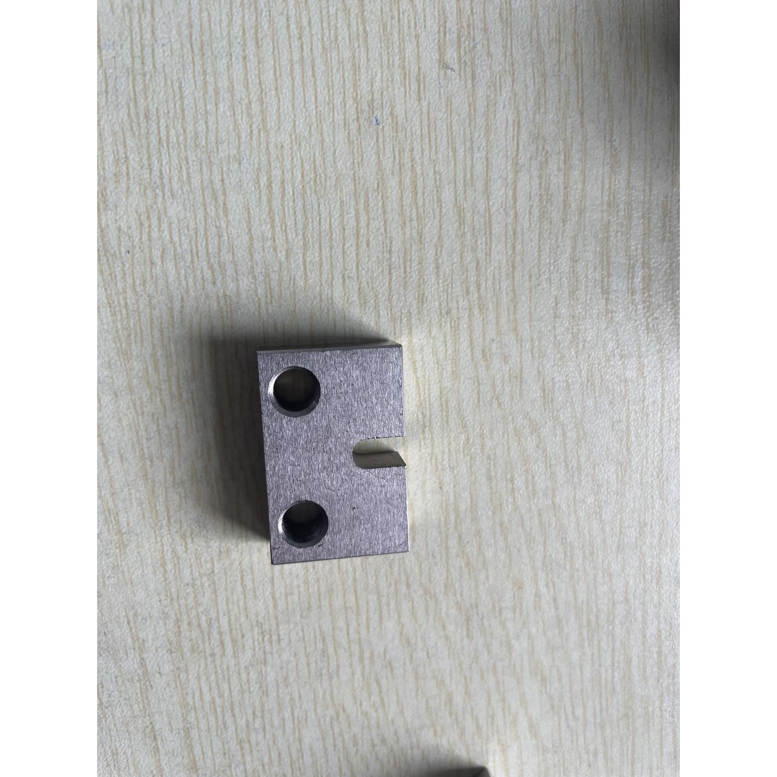 调整螺栓用固定块AJSC AJSCM AJSCS 侧面安装PCC01 PCC02 PCC06