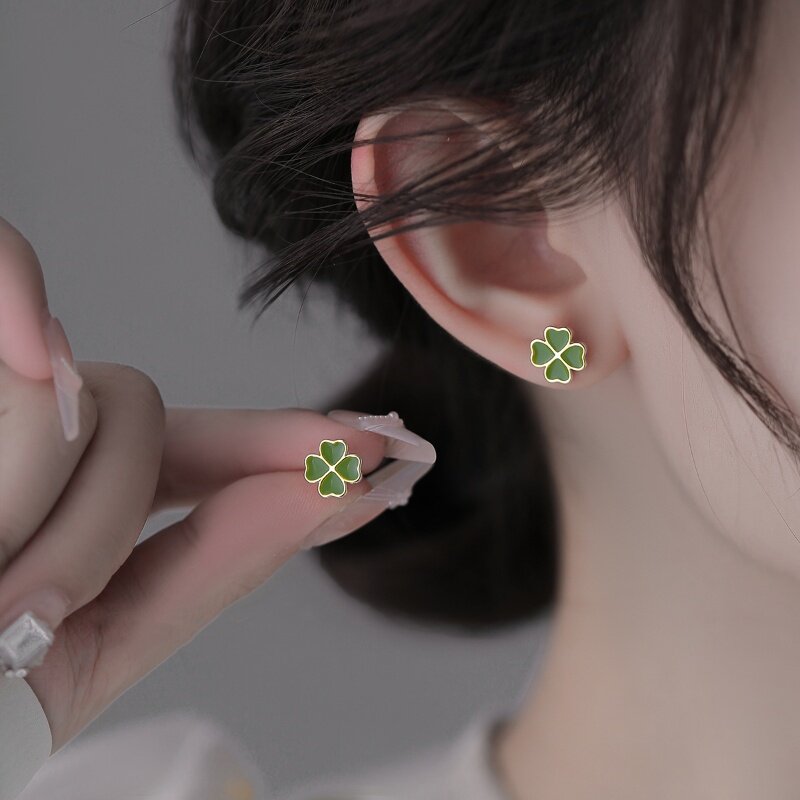 纯银S925耳钉轻奢绿色四叶草耳环小众设计高级感耳饰女时尚百搭