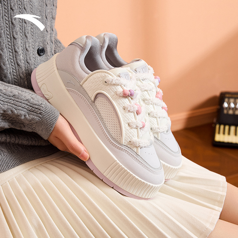 安踏慕斯丨厚底板鞋女面包