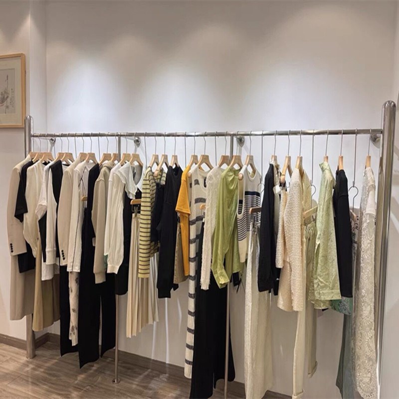 服装店展示架女装上墙挂衣杆壁挂式陈列道具不锈钢挂衣架童装货架
