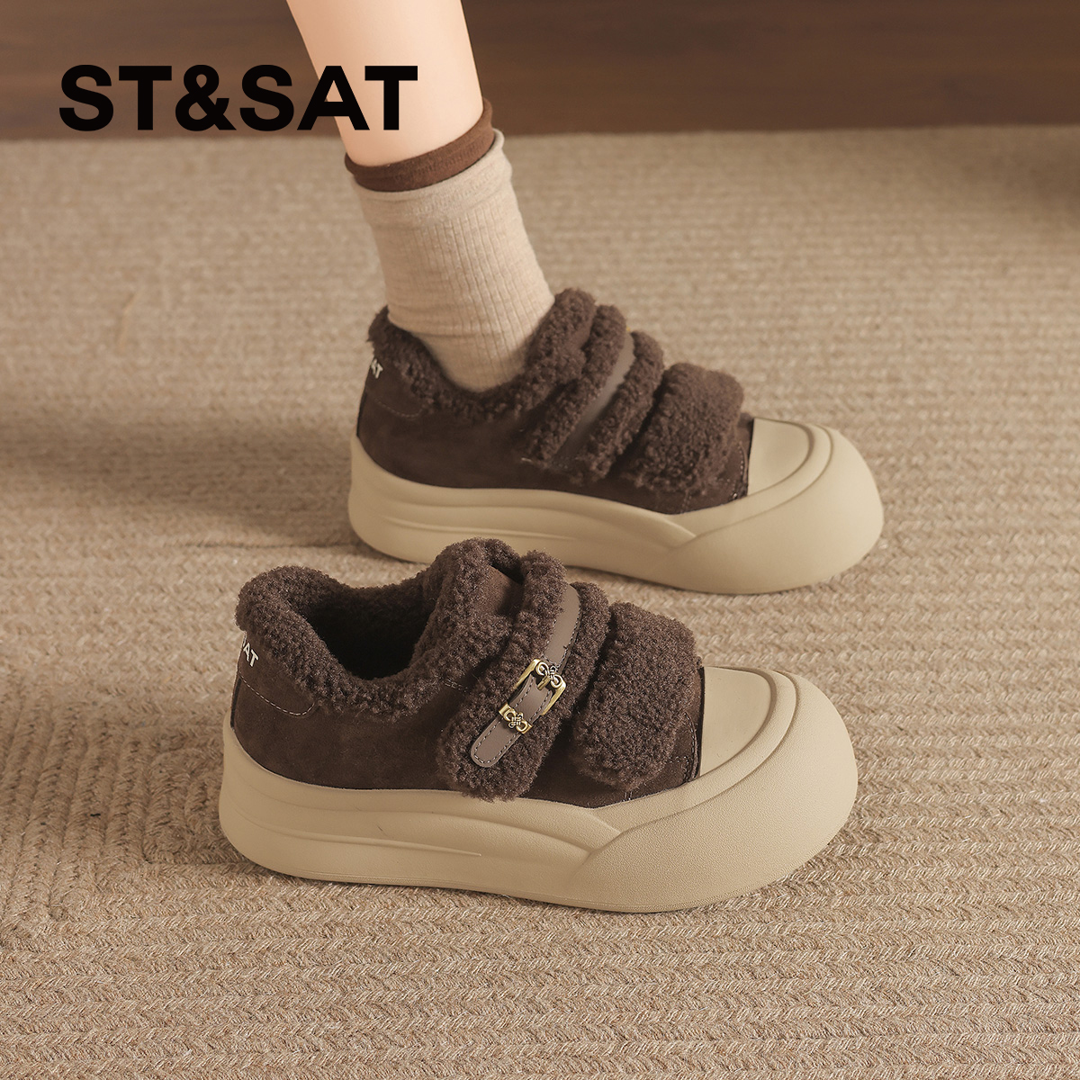 星期六官方正品魔术贴休闲板鞋