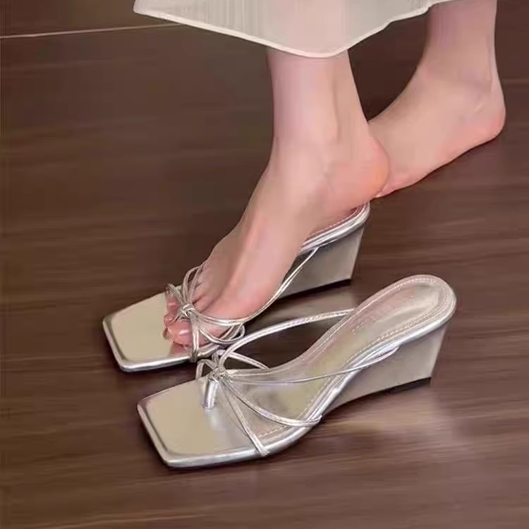 厚底拖鞋~银色夹趾高跟鞋女仙女风坡跟方头一字细带气质凉鞋