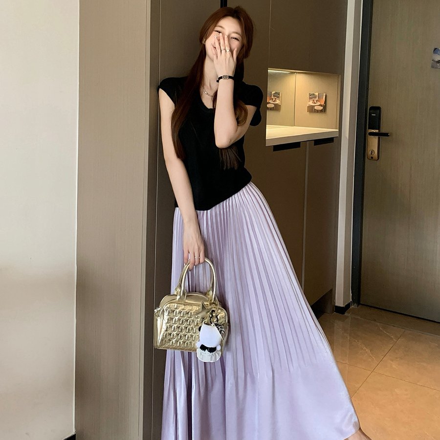 实拍现货3000件大码女装修身U领针织T恤高级感垂坠缎光百褶半身裙