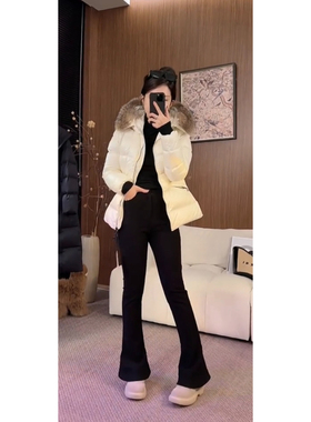 首秀VITALITY COCO冬日暖阳显瘦气质加厚保暖女款连帽羽绒服-1439