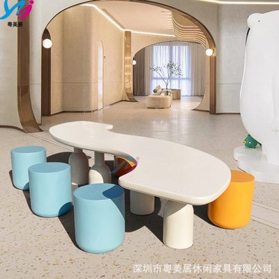 玻璃钢休闲椅创意异形桌椅坐凳儿童娱乐场所休息区厂家直售美陈椅