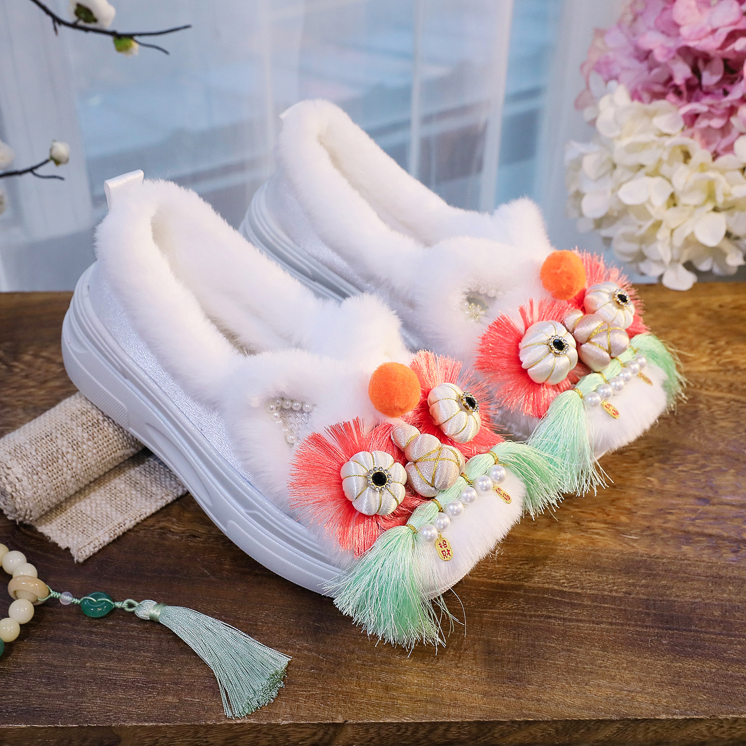 云梦集冬耀  松糕虎头鞋  2025新款中式轻便增高民族风布鞋女重工