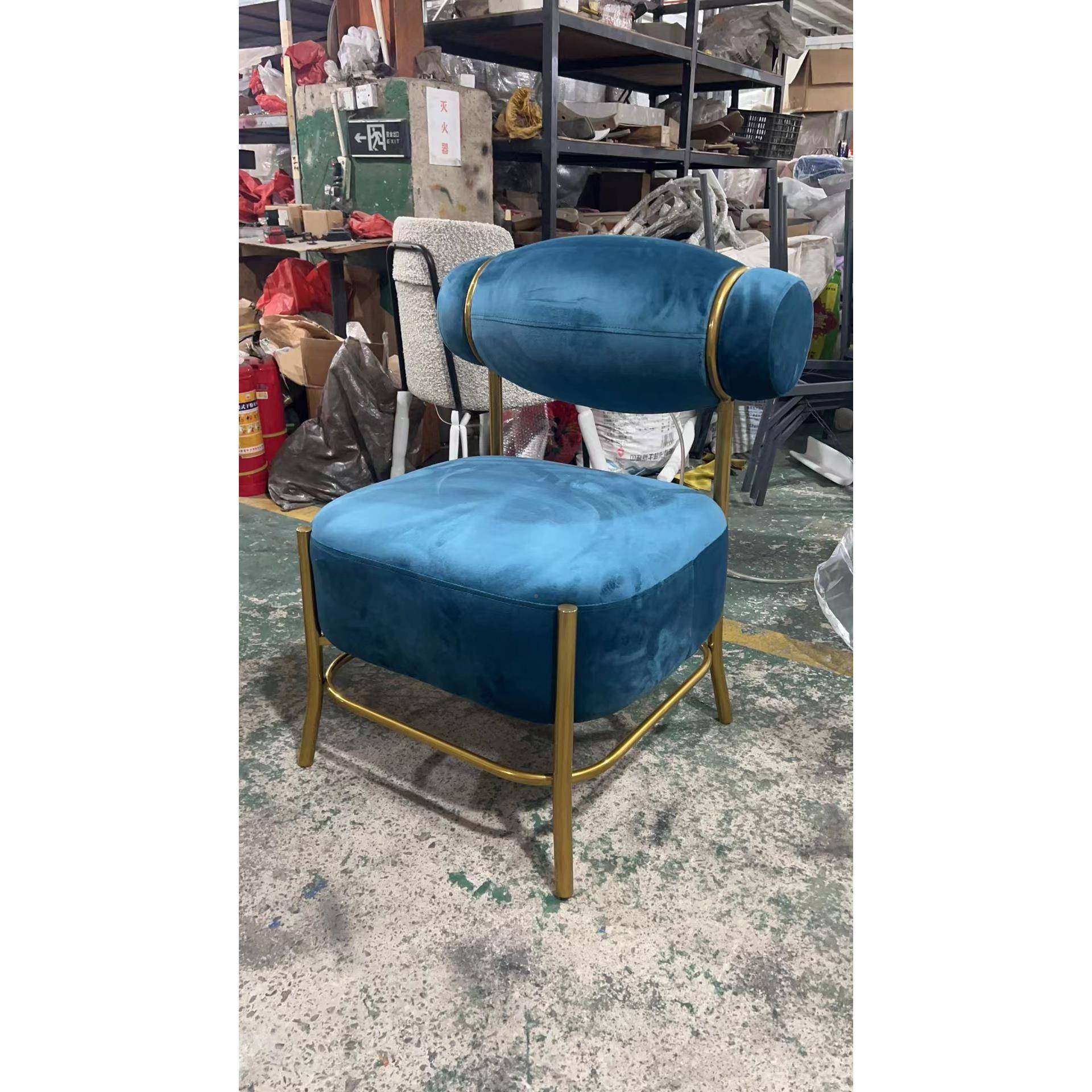 北欧沙发沙轻属奢单人椅网红懒人发客卧M1066-1C室布艺金休闲厅椅