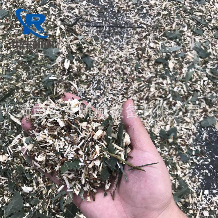 粉碎机多功能粉碎机移动树枝粉碎机进料口木材粉碎机器