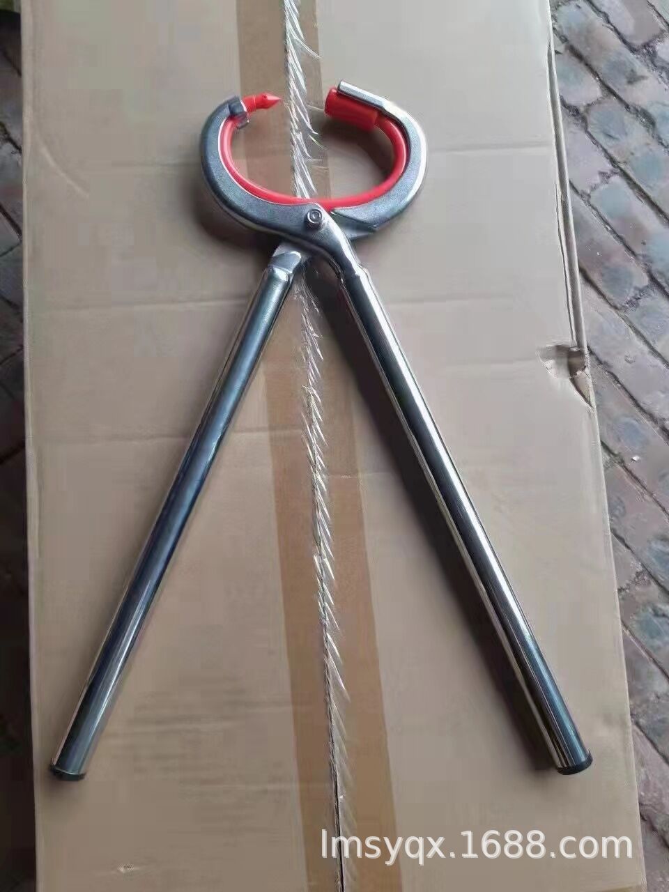 牛鼻钳子不锈钢养殖设备器械打孔穿孔夹牛鼻子牵引扣牛鼻环牛鼻圈
