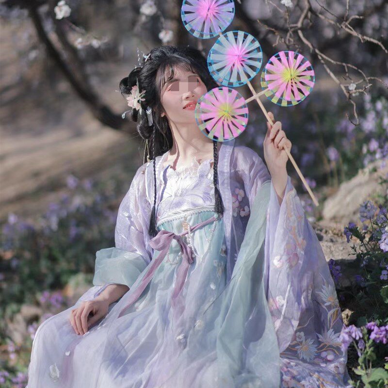 流行减龄超仙八轮风车汉服走秀园林摄影郊游亲子街拍舞蹈道具