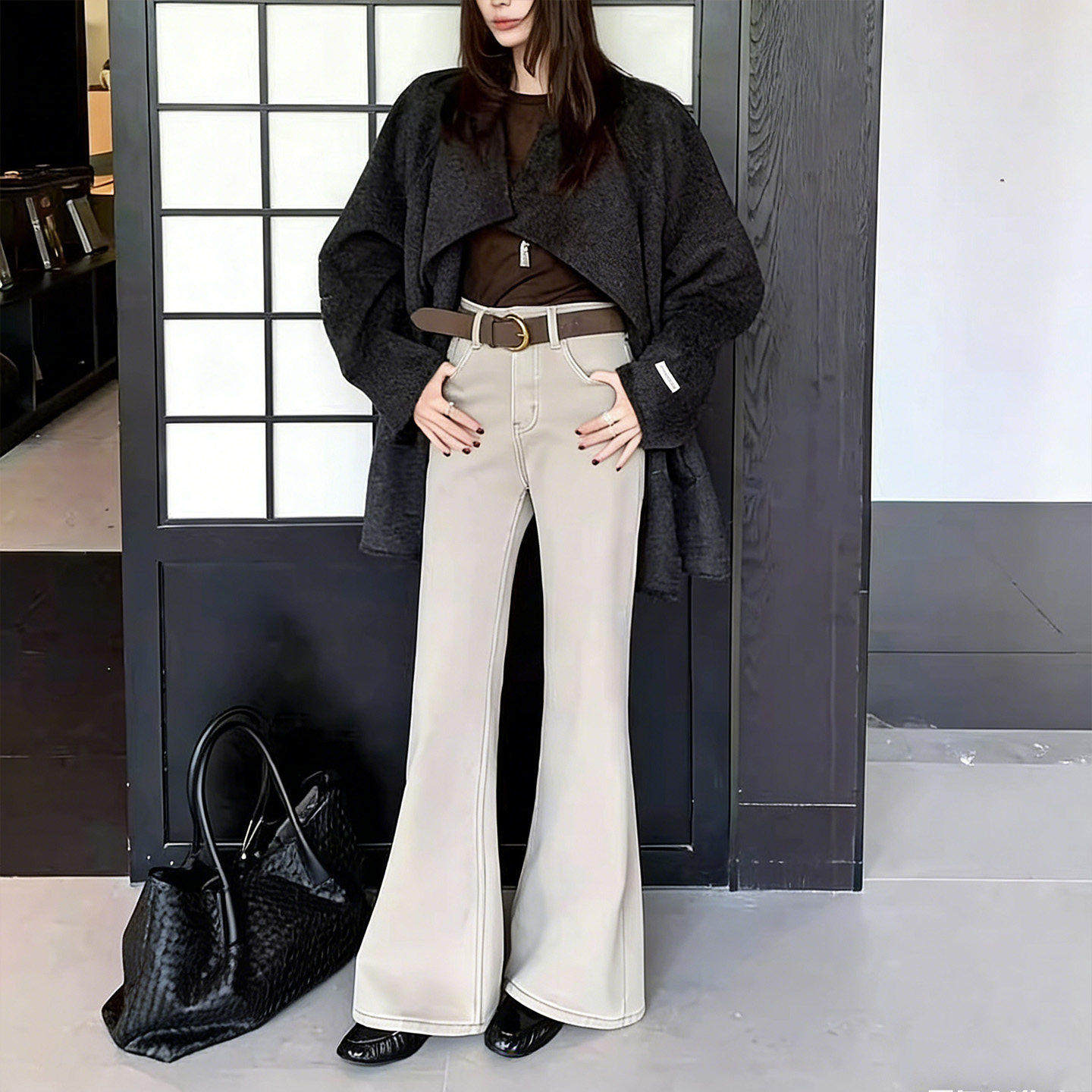 不贴腿宽松直筒微喇牛仔裤女修身显瘦春秋万向弹九分休闲喇叭裤子