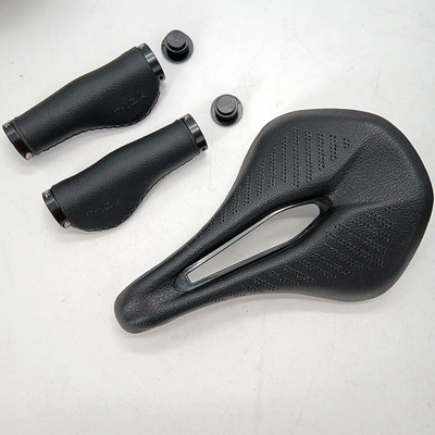 自行车坐垫钛弓坐鞍登山车公路车把套复古超轻骑行中空TAOZIK座
