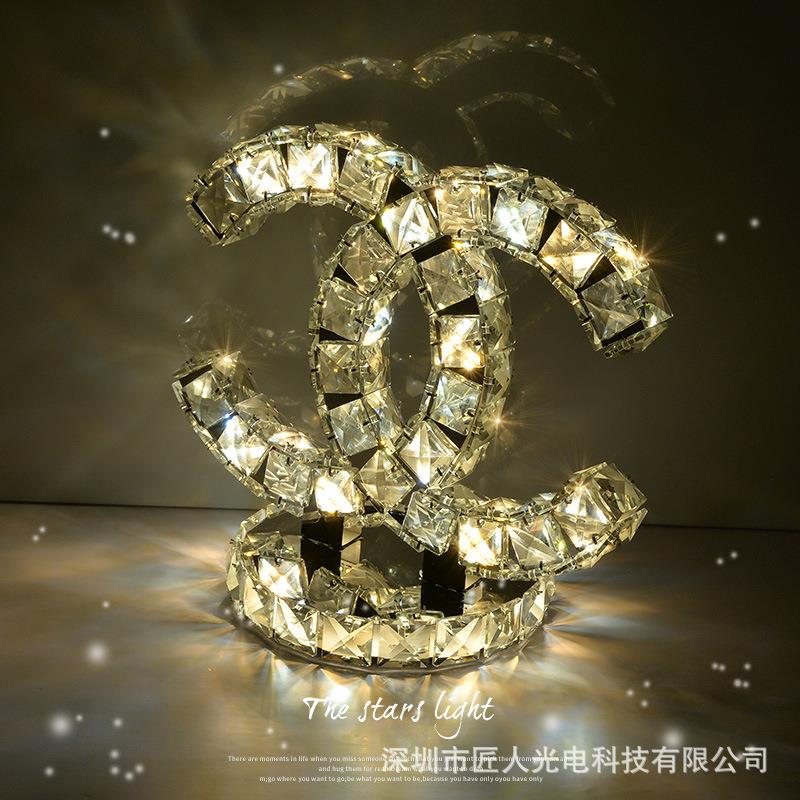 跨境热销led创意个性床头柜水晶灯台灯简约现代浪漫床头婚庆台灯