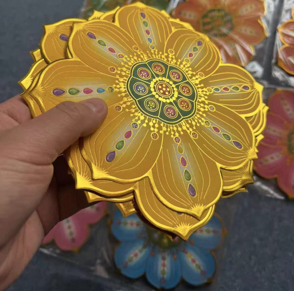 九色琉璃莲花片五七花手工折纸烫金贴画莲花半成品立体感爆款推荐
