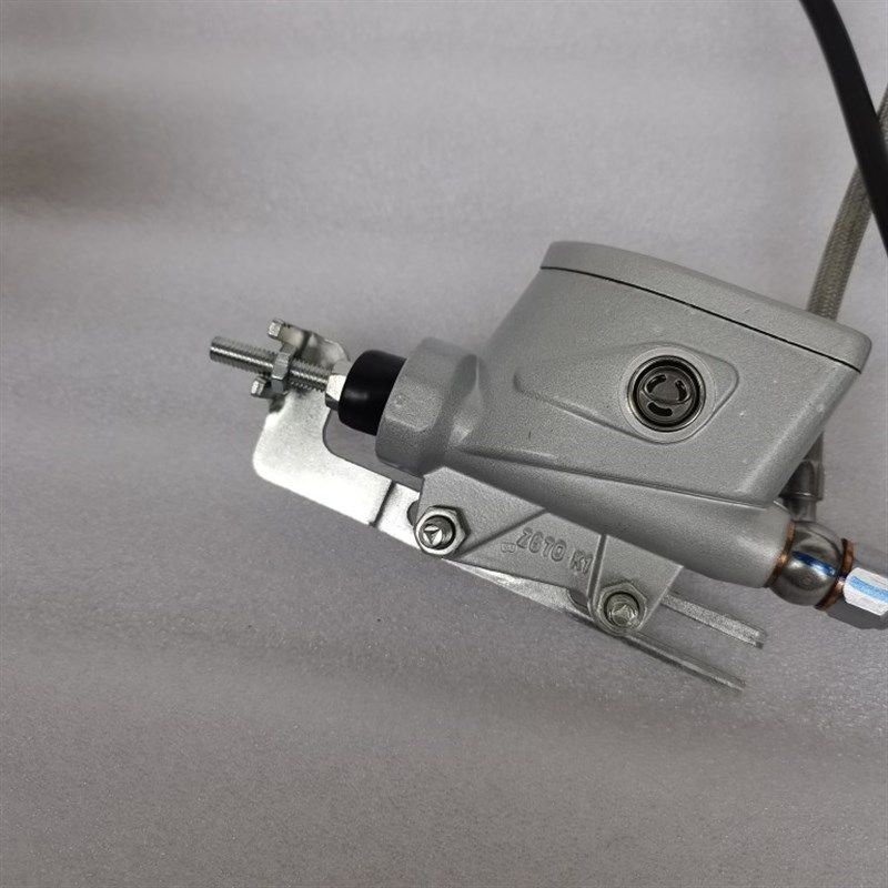 适用阿普利亚G G C咖啡后泵 刹车泵脚刹总成