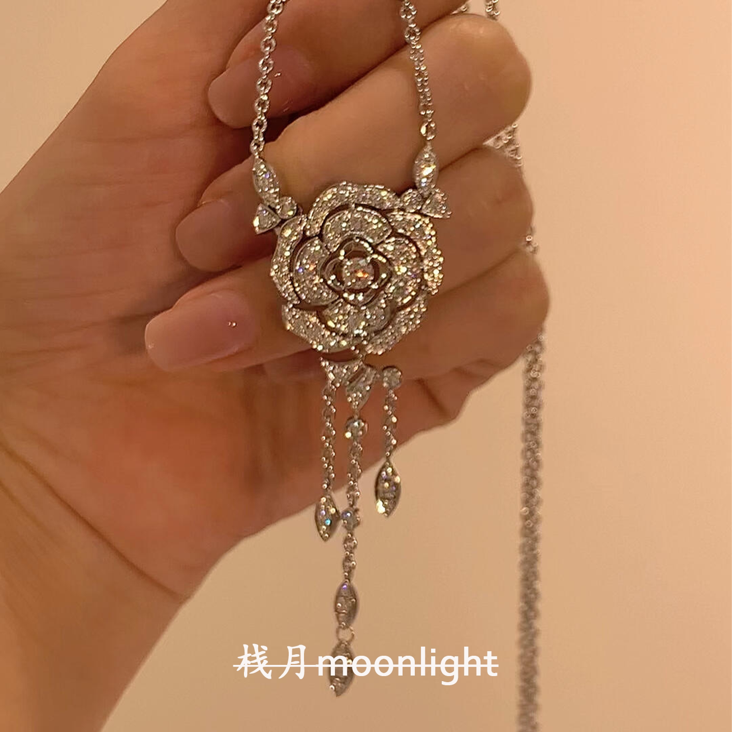 奢华新品山茶花流苏水滴钻石项链女设计师高端锆石玫瑰手链锁骨链