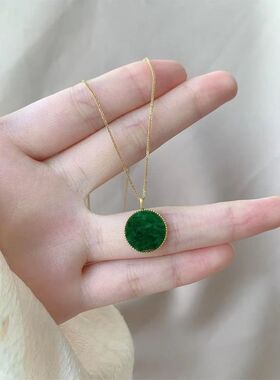复古绿色无事牌项链新中式国风简约精致显白高颜值圆牌吊坠锁骨链