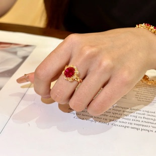 黄金色宫廷风仿鸽血红宝石戒指女新款显白复古高级感新年食指指环